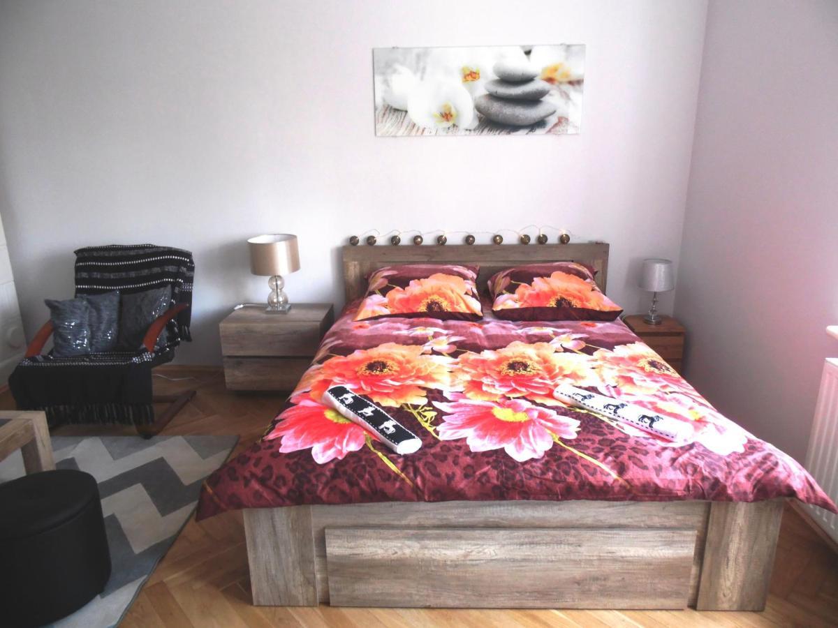 Apartament Orchidea クラクフ エクステリア 写真